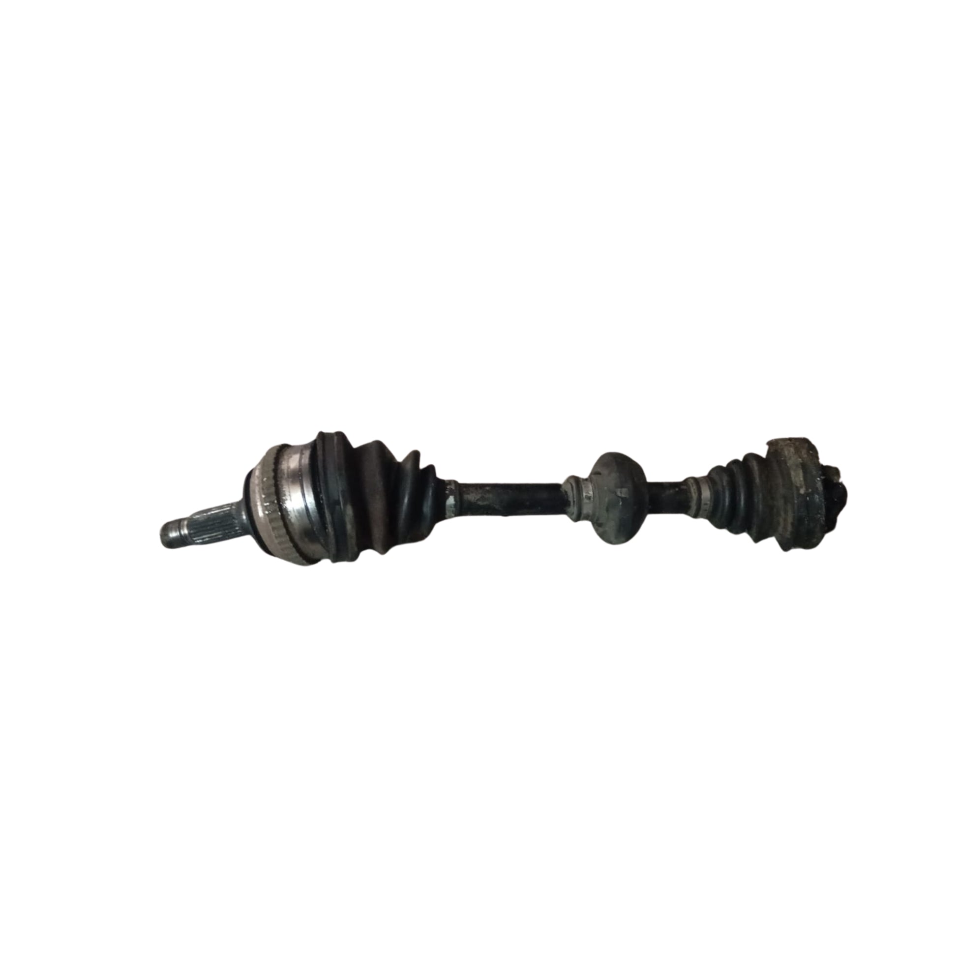 Flecha de transmisión nueva para Honda Civic mecánico, compatible con modelos del 2001 al 2005. Fabricada con materiales de alta resistencia que garantizan un funcionamiento suave, menor vibración y óptima transferencia de potencia hacia las ruedas. Ideal para reemplazar flechas dañadas, con juego o ruido.