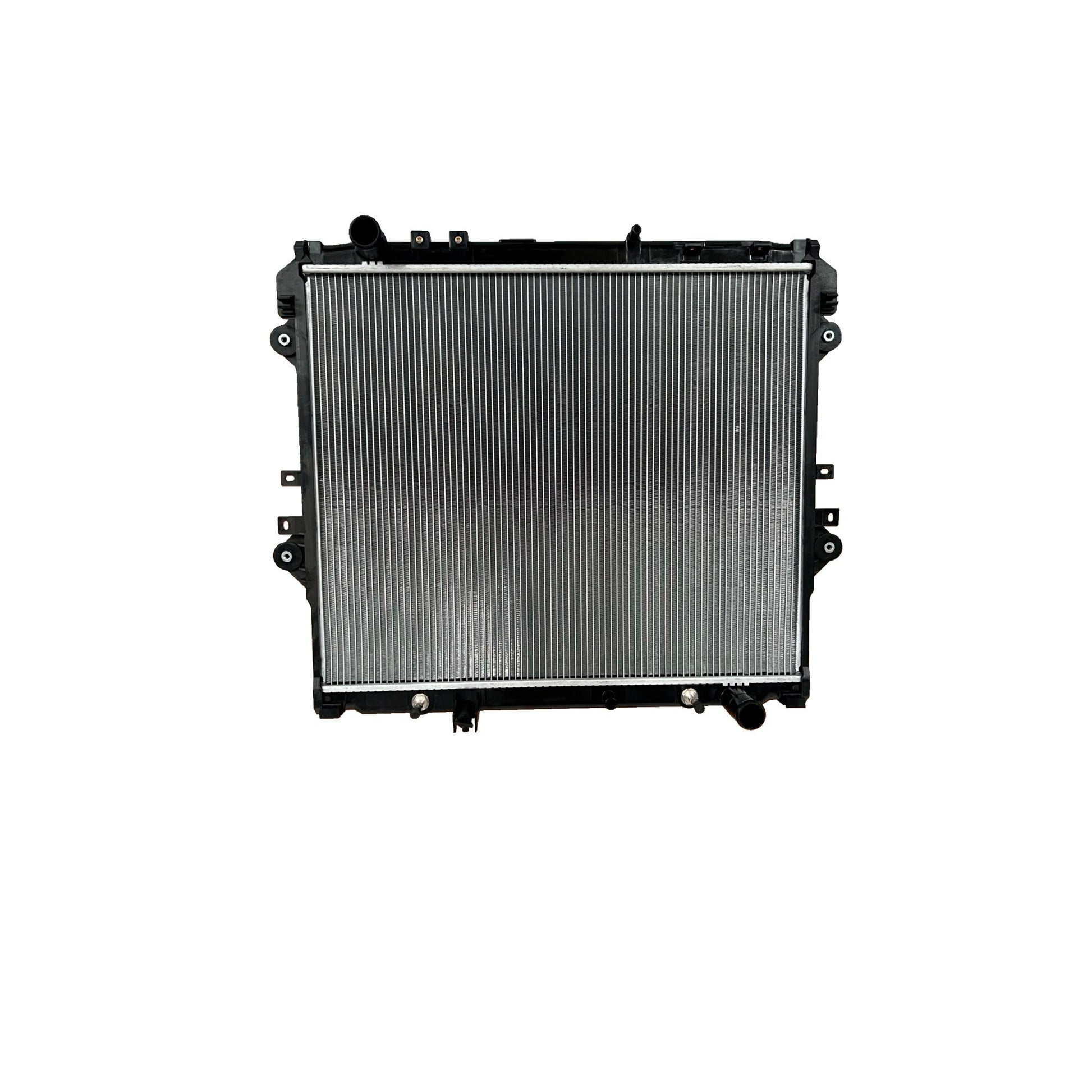 Radiador de Agua Toyota Hilux 2.4 2.8 MT Fortunner 2.8 MT 2016 - 2022