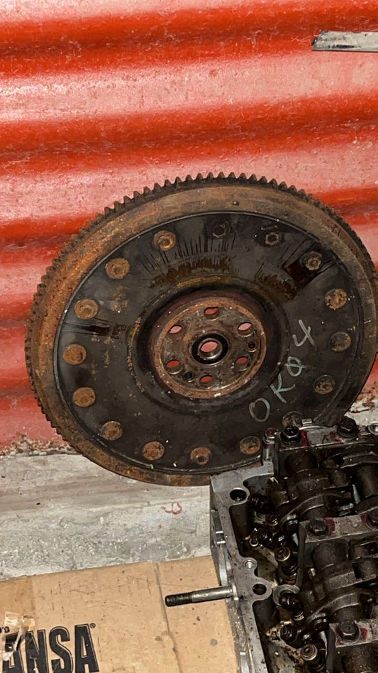 Volante usado original para Honda Civic 2001–2005, en buen estado y listo para instalar. Mantiene el diseño, tamaño y agarre original del vehículo, ideal para reemplazar uno desgastado o dañado.

✔ Pieza original Honda
✔ Sin adaptaciones, encaja perfecto
✔ Material firme y resistente
✔ Excelente opción para restauraciones

Entrega inmediata en Guatemala.
📲 WhatsApp 42853315